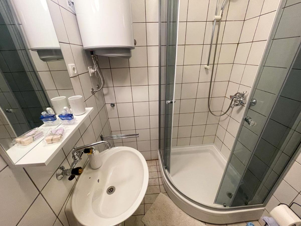 Apartmani Milan Crikvenica Exteriör bild