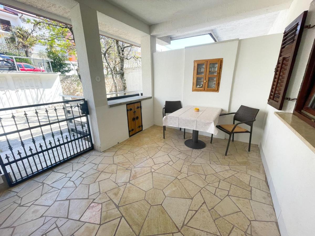 Apartmani Milan Crikvenica Exteriör bild