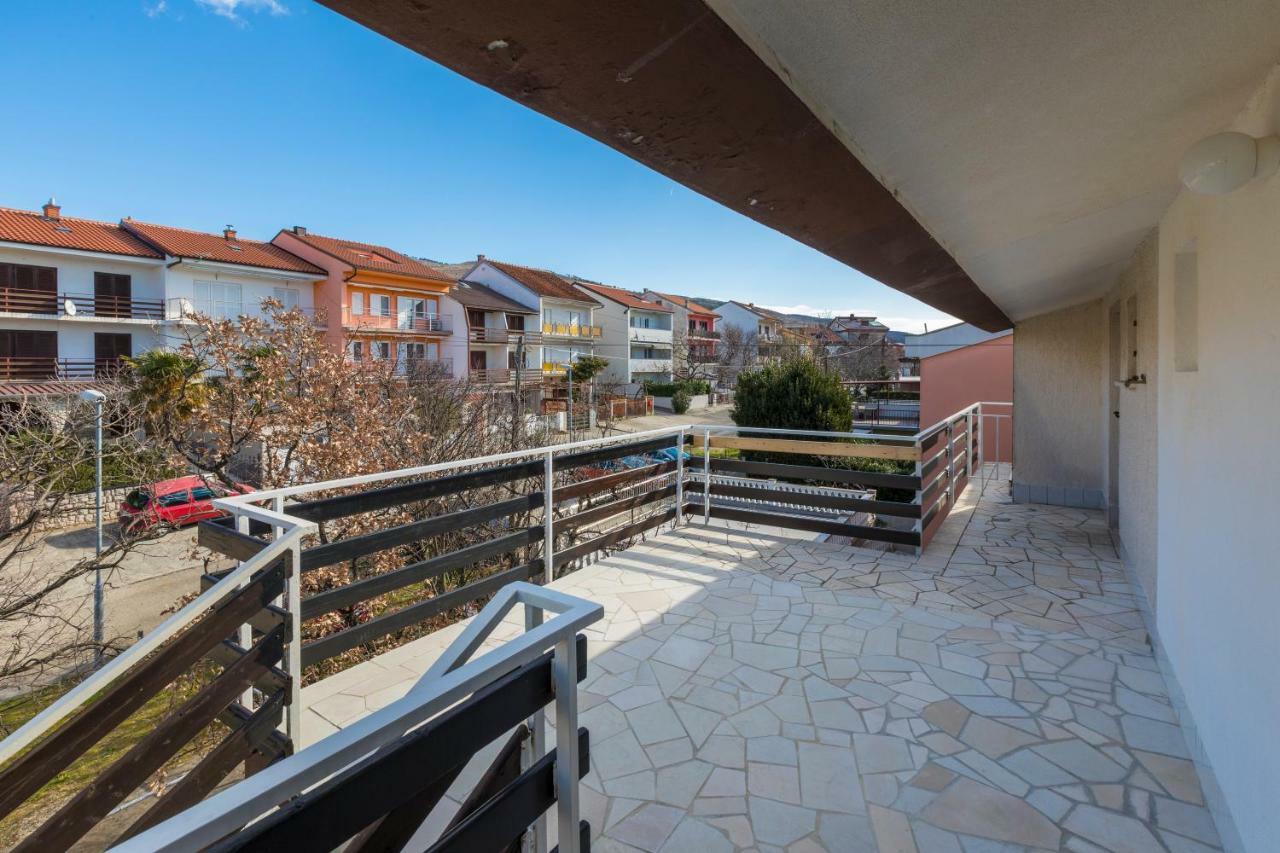 Apartmani Milan Crikvenica Exteriör bild