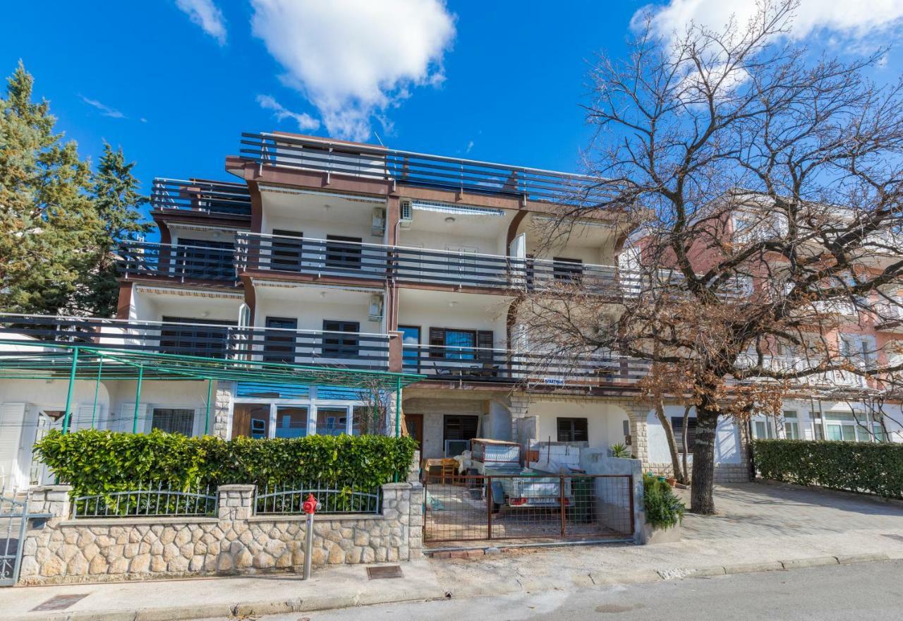 Apartmani Milan Crikvenica Exteriör bild